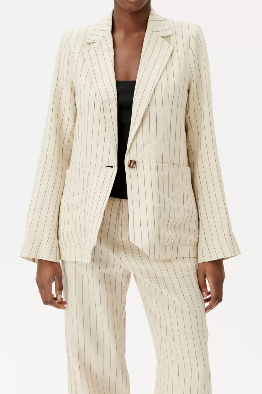 Twist & Tango Blazers^Cindy Blazer BeigePinstripe